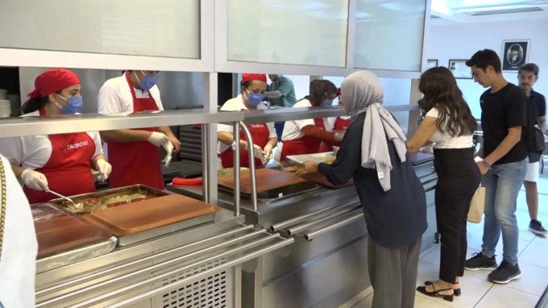 O belediye ilkokul öğrencilerine okulda yemek veriyor! Binlerce öğrenciye müjde: Kimlerin yararlanacağı belli oldu 6